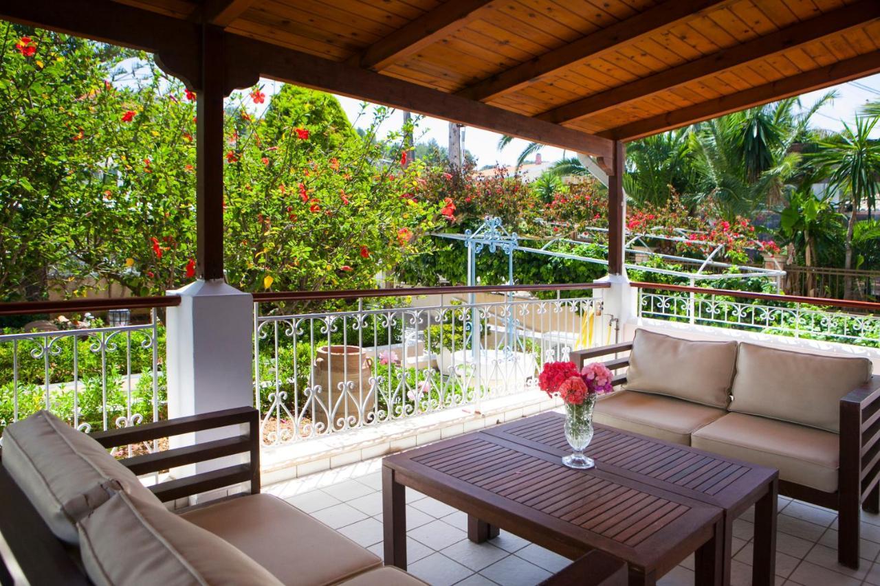 Tzivras Villa & Apartments ลาสซี ภายนอก รูปภาพ