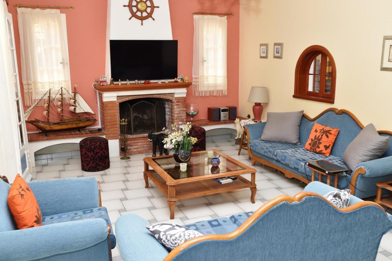 Tzivras Villa & Apartments ลาสซี ภายนอก รูปภาพ