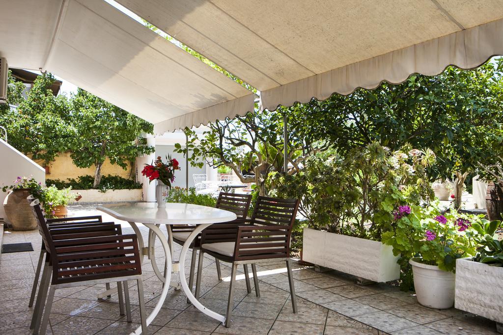 Tzivras Villa & Apartments ลาสซี ภายนอก รูปภาพ
